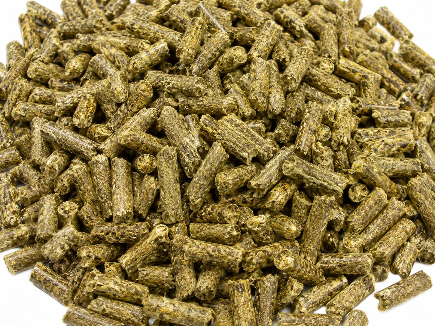 Reference image of Goat Pellet Feed / 山羊颗粒饲料参考图片